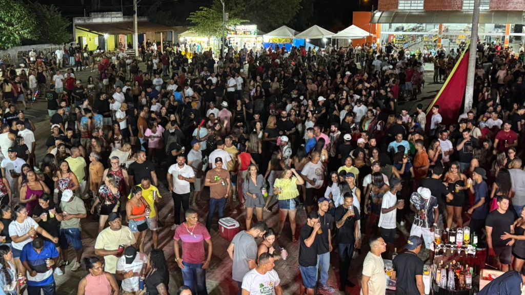 Micareta de Ponto Chique 2026 reúne centenas de foliões e movimenta a cidade com alegria e cultura